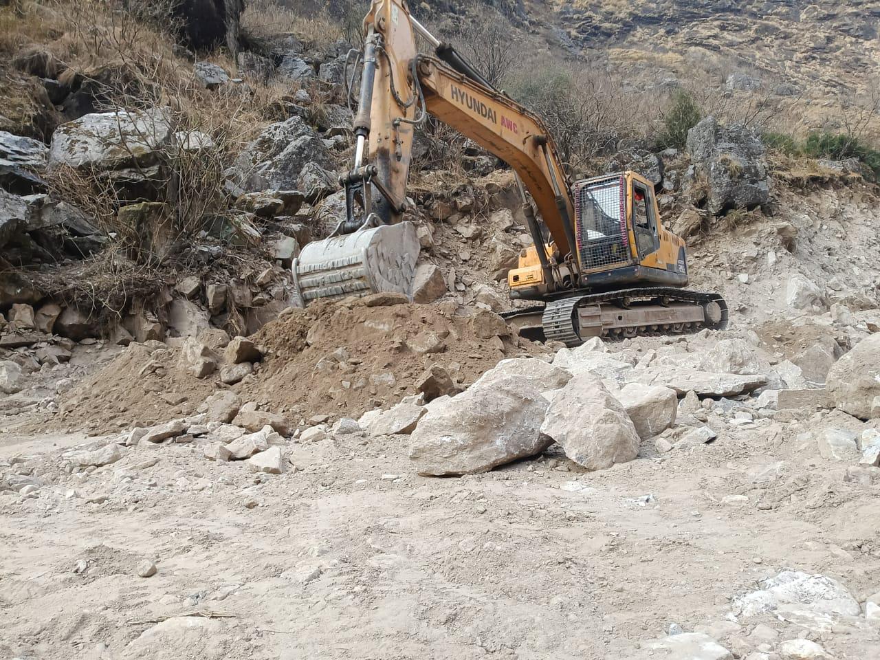 Munsiyari MBM Road 8